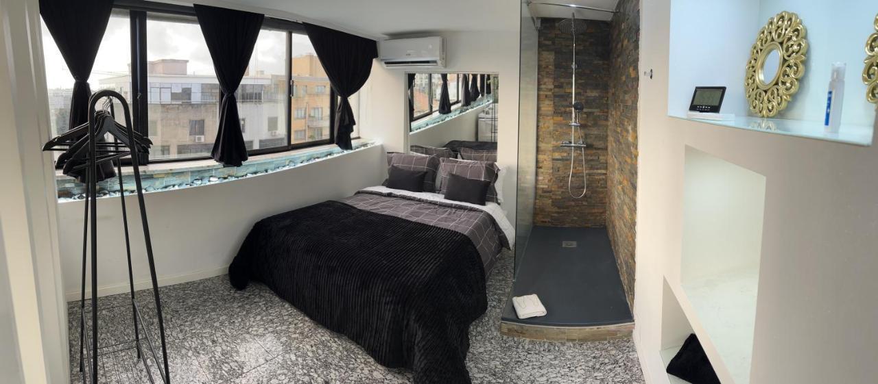 Modern Room With Indoor Shower Near The River - Quarto Moderno Com Duche Interior Proximo Da Ribeira فيلا نوفا دي غايا المظهر الخارجي الصورة